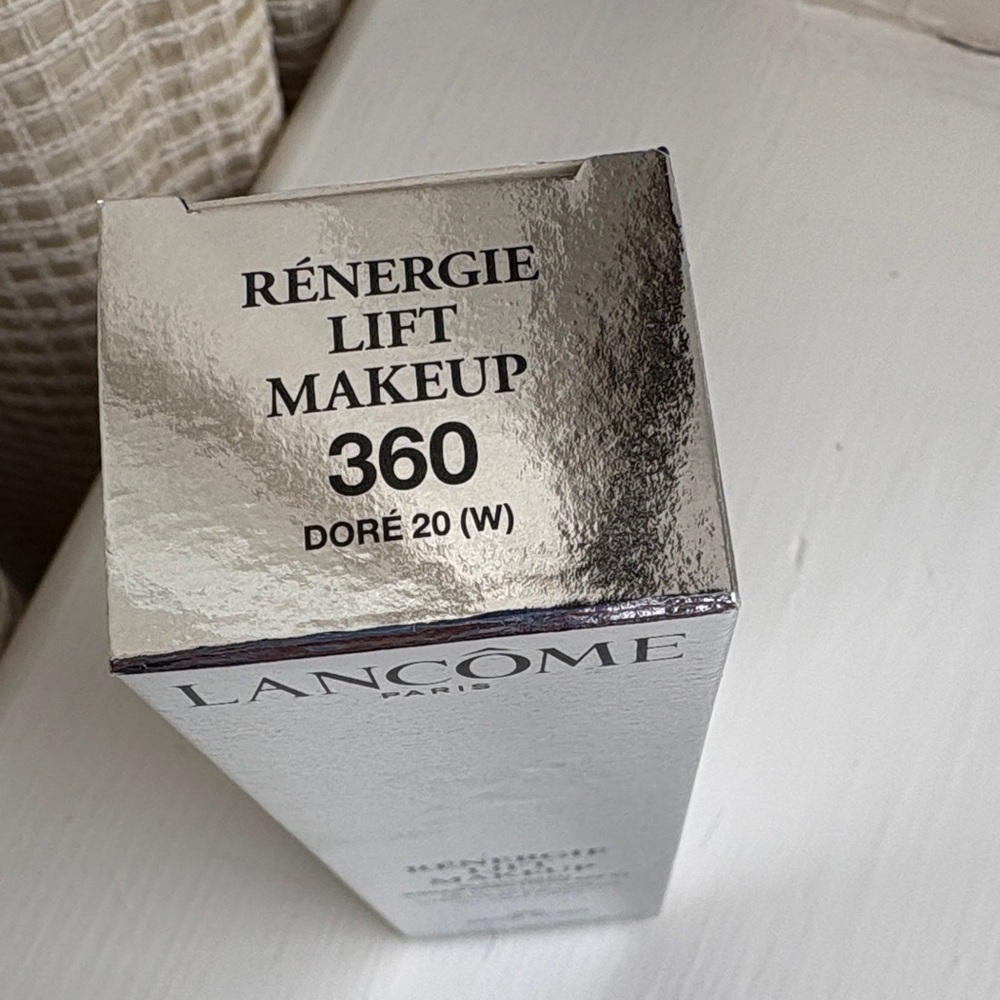 Lancôme Rénergie Lift Makeup SPF 27  Dore 20 (w) 360 - Picture 8 of 11